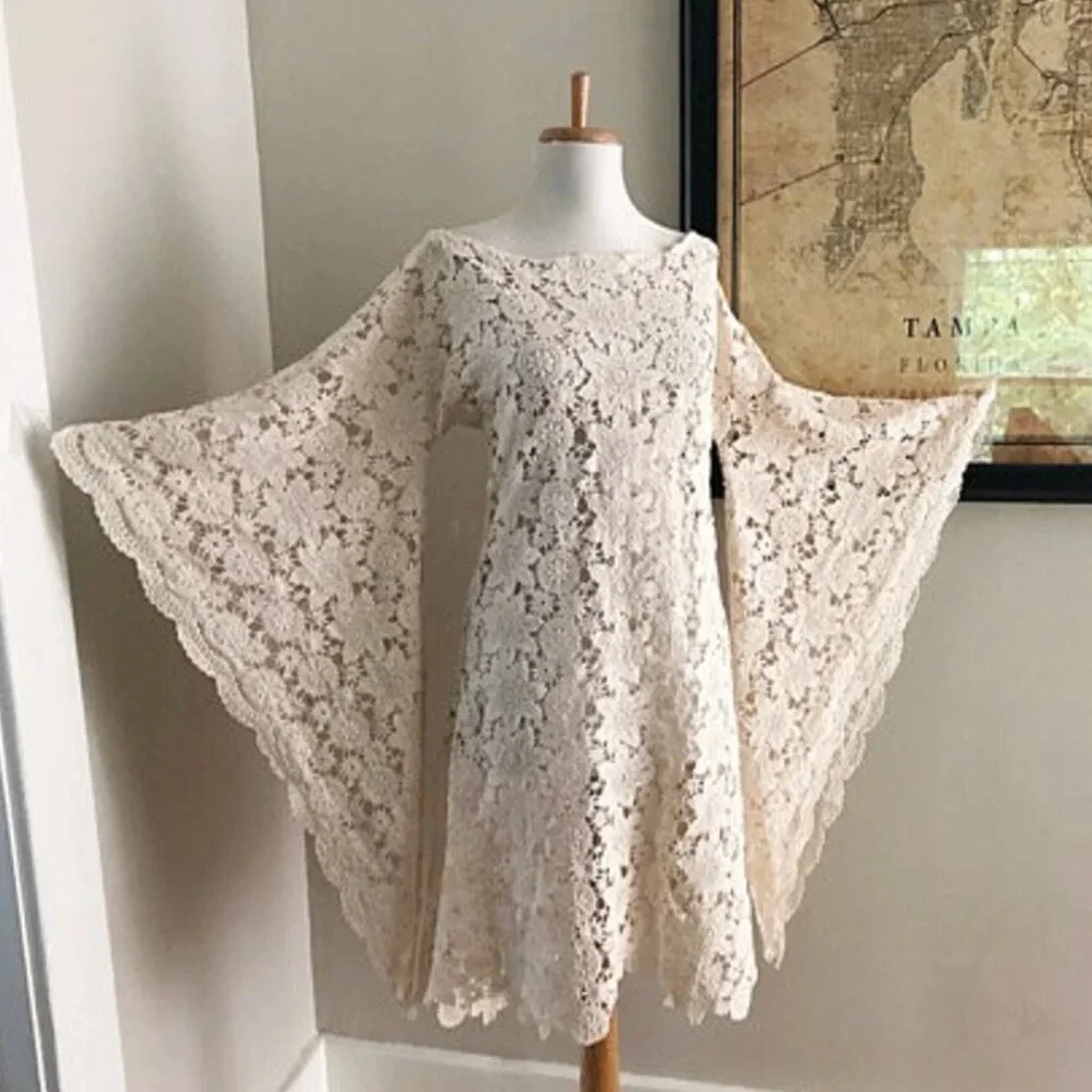 Elmwood Textiles (Etsy) Bell Sleeve Vintage Lace Mini Dress - M - Picture 6 of 7